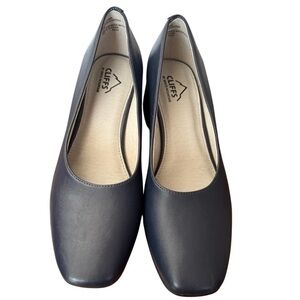 Cliffs by WHITE MOUNTAIN Navy Flats-Size 9M-NWOT